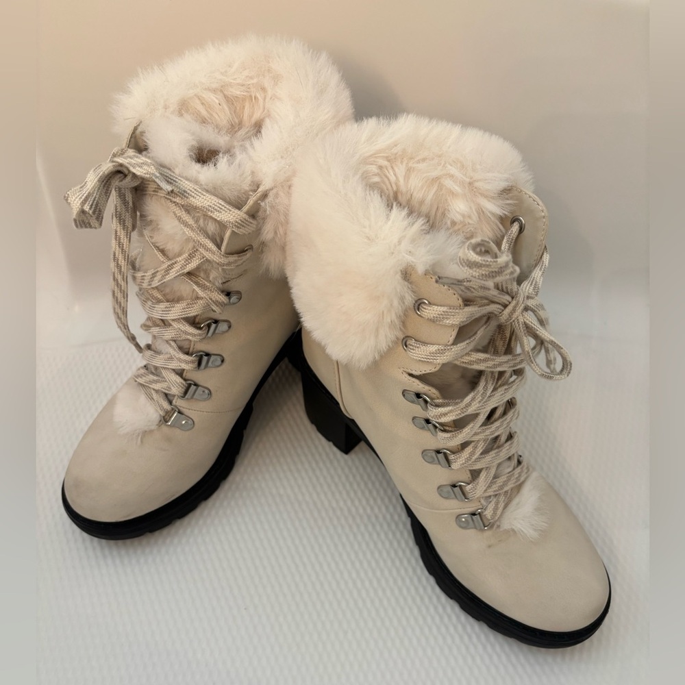 Esprit Cream Winter Boots with Faux Fur